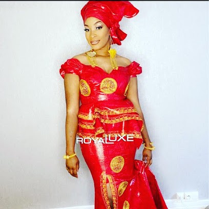 RoyaLuxe Chateaurouge, Magasin de Vêtements à Paris 18