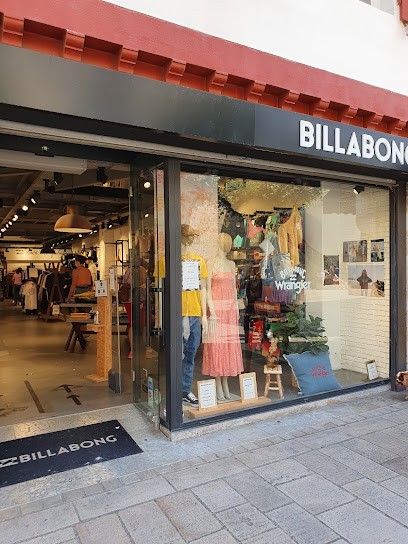 Billabong, Magasin de Vêtements à Saint-Jean-de-Luz