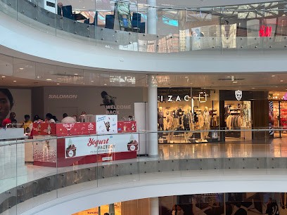 Dan John Paris - Beaugrenelle, Magasin de Vêtements à Paris 15