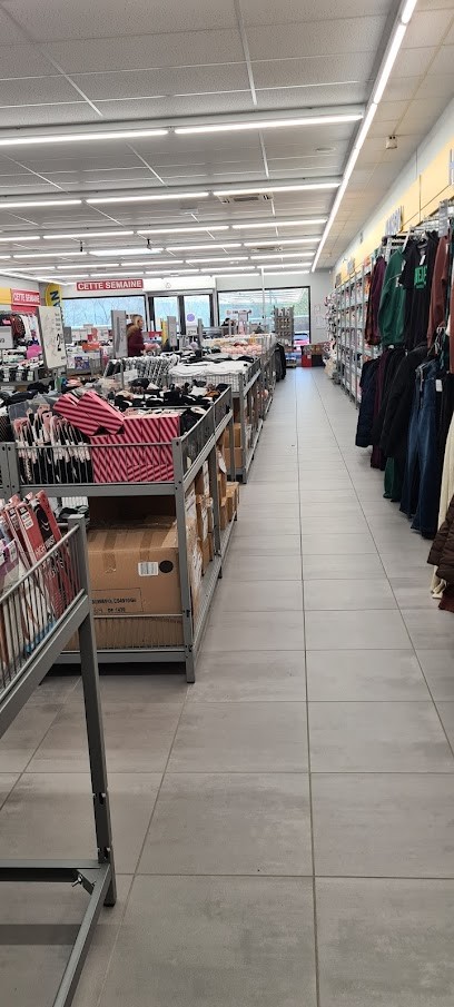 Zeeman Ingwiller Zone Artisanale Du Wittholz, Magasin de Vêtements à Ingwiller