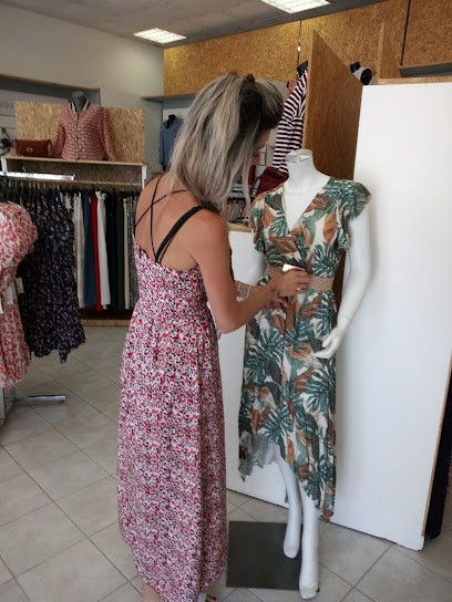 Maprao, Magasin de Vêtements à Luçon