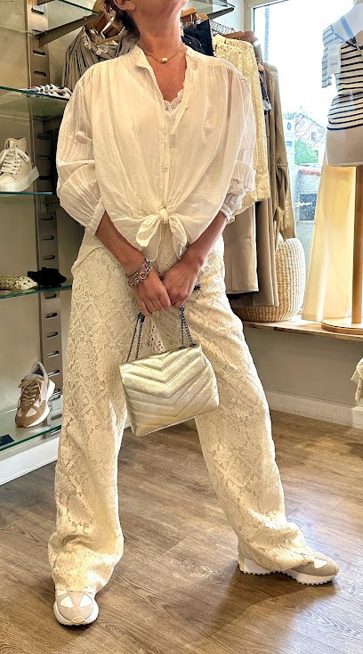 COMPTOIR D'INES L Boutique De Vêtement Pour Femme L Mougins, Magasin de Vêtements à Mougins