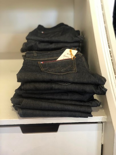 L'Usinier Français, Magasin de Vêtements à Uxegney