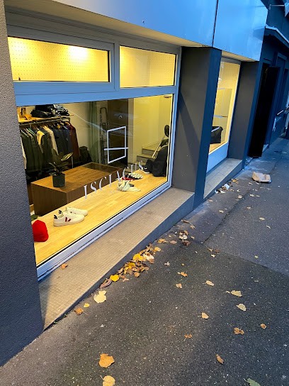 ISCIACUS-STORE, Magasin de Vêtements à Issy-les-Moulineaux