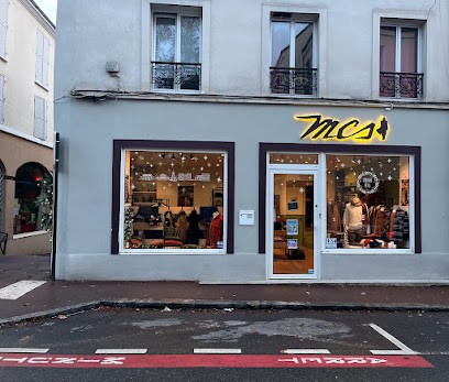 MCS, Magasin de Vêtements à Garches