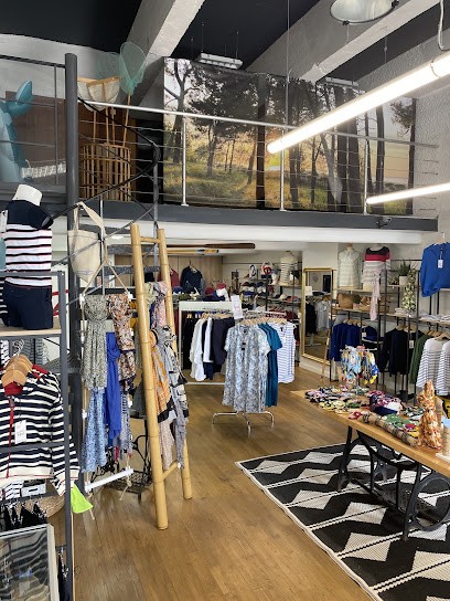 La petite voilerie de Royan, Magasin de Vêtements à Royan