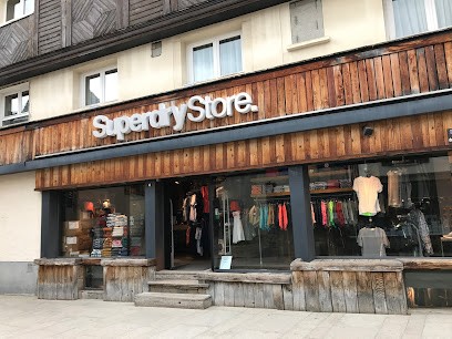 Superdry, Magasin de Vêtements à Megève