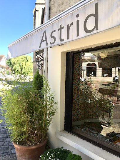 Astrid Boutique, Magasin de Vêtements à Villennes-sur-Seine