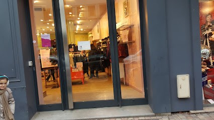 NAF NAF, Magasin de Vêtements à Vernon