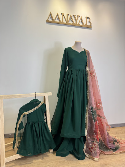 Aanayab, Magasin De Vêtements au Bourget