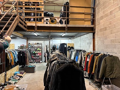 Factory, Magasin de Vêtements à Six-Fours-les-Plages