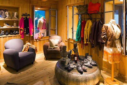 La Maison Hudry, Magasin de Vêtements au Grand-Bornand