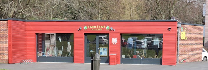 La Boutique Coudes à Coud’ - Être Et Boulot, Magasin de Vêtements à Honfleur