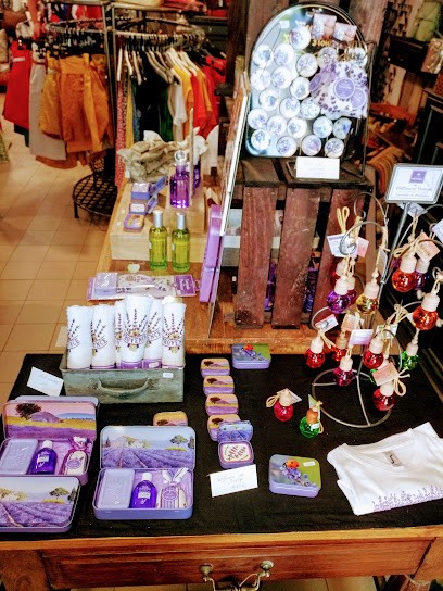 Les Voisines, Magasin de Vêtements à Montbrun-les-Bains