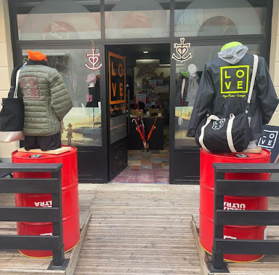 Love Aigues Mortes Magasin De Vêtements à Aigues-Mortes