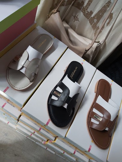 Au Bonheur Des Caprices, Magasin de Vêtements à Velaux