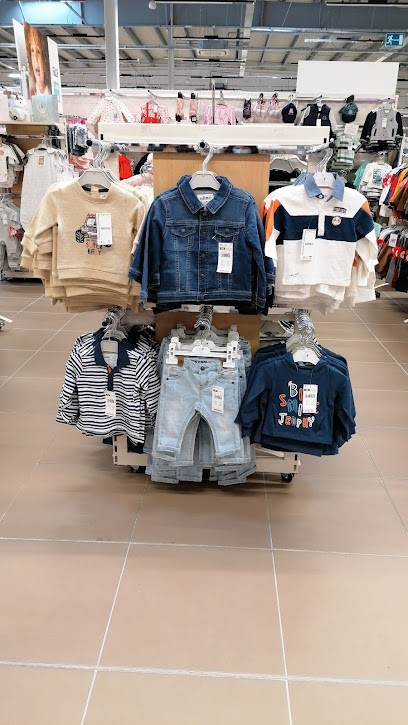 Gemo Royan Chaussures Et Vêtements, Magasin de Vêtements à Vaux-sur-Mer