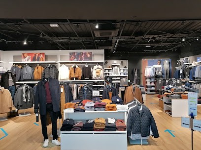 Brice St Pierre Du Mont- FERMETURE DEFINITIVE, Magasin de Vêtements à Saint-Pierre-du-Mont