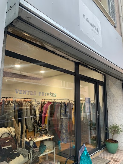 Dépôt-vente voiron, Magasin de Vêtements à Voiron