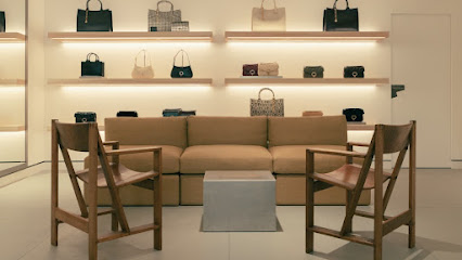 Sandro - La Samaritaine Magasin De Vêtements à Paris 01
