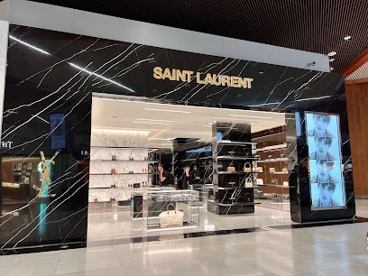 Saint Laurent, Magasin de Vêtements à Roissy-en-France