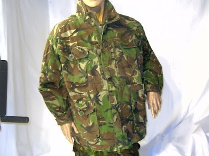 Montplaisir Surplus, Magasin de Vêtements à Jugeals-Nazareth