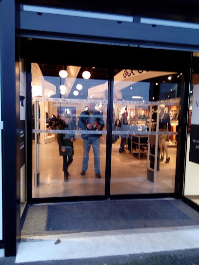 Bréal, Magasin de Vêtements à Lisieux