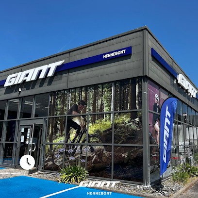 Giant Hennebont, Magasin de Vêtements à Hennebont