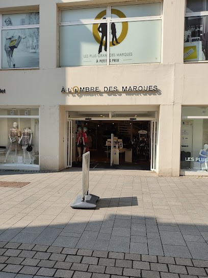 À l'Ombre des Marques | Metz, Magasin de Vêtements à Metz