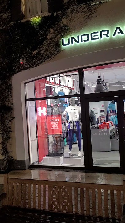 Under Armour | Factory House | Provence, Magasin de Vêtements à Miramas