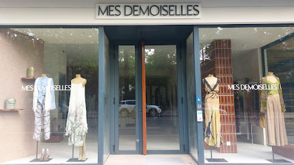 Mes Demoiselles Paris Sèvres Magasin De Vêtements à Paris 06