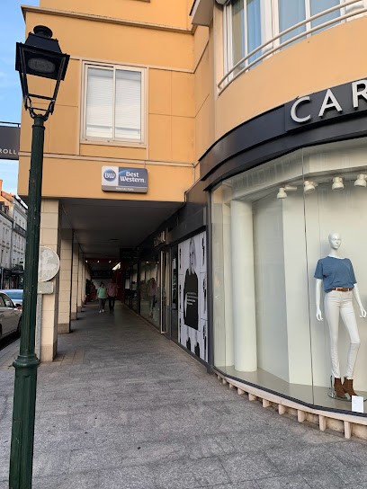 CAROLL, Magasin de Vêtements à Laval