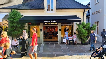 Stone Island, Magasin de Vêtements à Serris