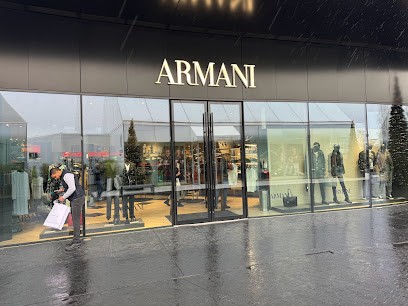 Armani Outlet Villefontaine, Magasin de Vêtements à Villefontaine
