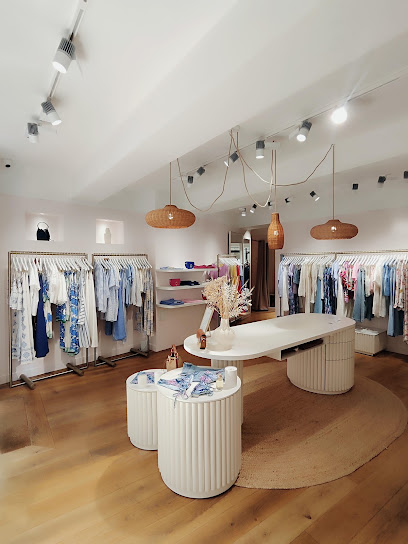 La Petite Etoile Paris - Toulouse Magasin De Vêtements à Toulouse