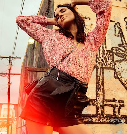 IKKS Women, Magasin de Vêtements à Laval