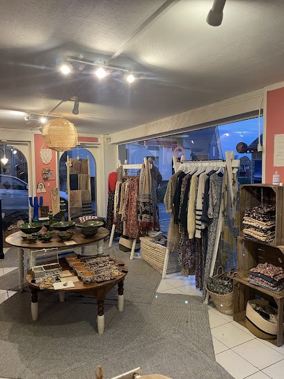 Rose Et Jin, Magasin de Vêtements à La Trinité-sur-Mer