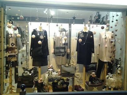 Magasin Entre Nous - N&C Team Shoes, Magasin de Vêtements à Nogent-le-Roi