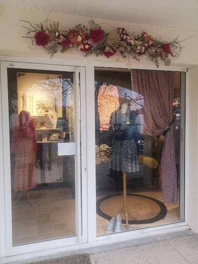 Le Carré Des Tendances, Magasin de Vêtements à Mios