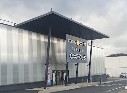 Cache Cache, Magasin de Vêtements à Villars