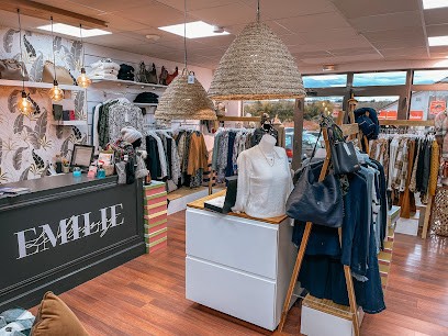Le Dressing D'Emilie, Magasin de Vêtements à Saint-Just-Chaleyssin