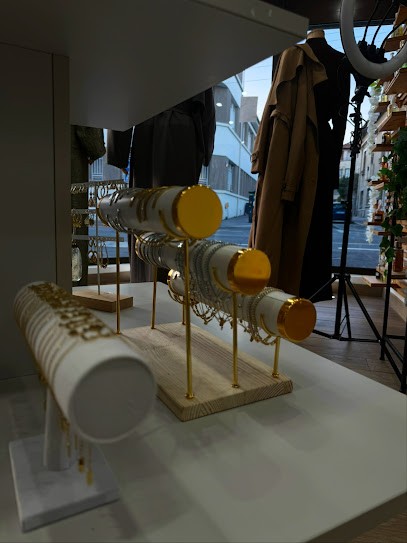 TESNIME BOUTIQUE, Magasin de Vêtements à Montpellier
