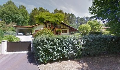 Triumph Club de France, Magasin de Vêtements à Seignosse