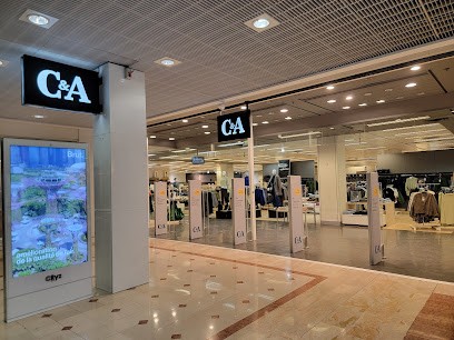 C&A, Magasin de Vêtements à Thiais