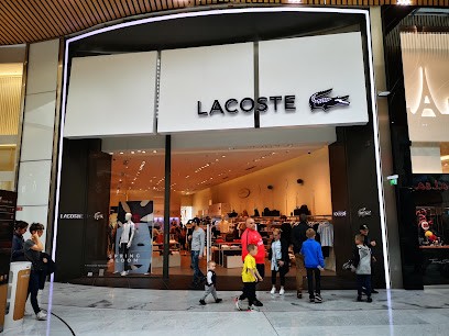 Lacoste, Magasin de Vêtements à Roissy-en-France