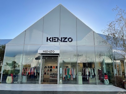 KENZO Lyon - The Village Outlet, Magasin de Vêtements à Villefontaine