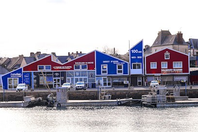 DALMARD MARINE – Magasin direct d'usine vêtements marins et boutique-atelier, Magasin de Vêtements à Paimpol
