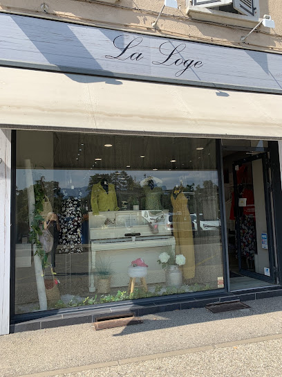 La Loge Magasin De Vêtements à Rives