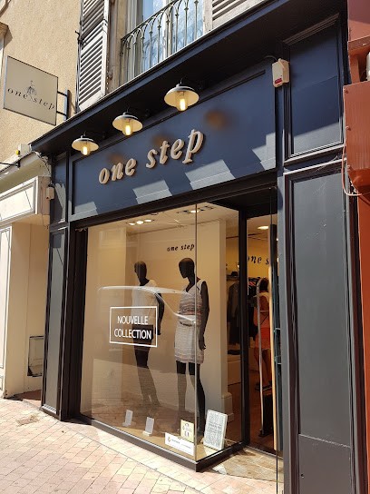 One Step, Magasin de Vêtements au Mans