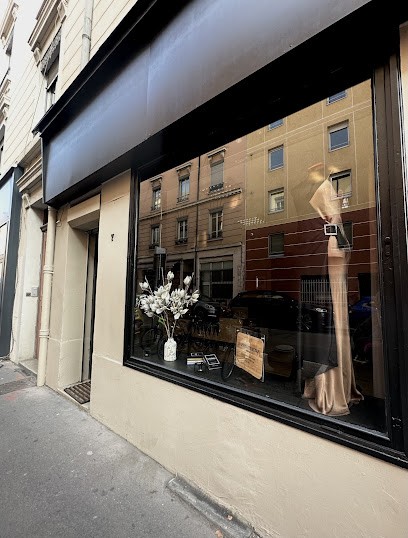 Maison Apresyan Couture, Magasin de Vêtements à Villeurbanne